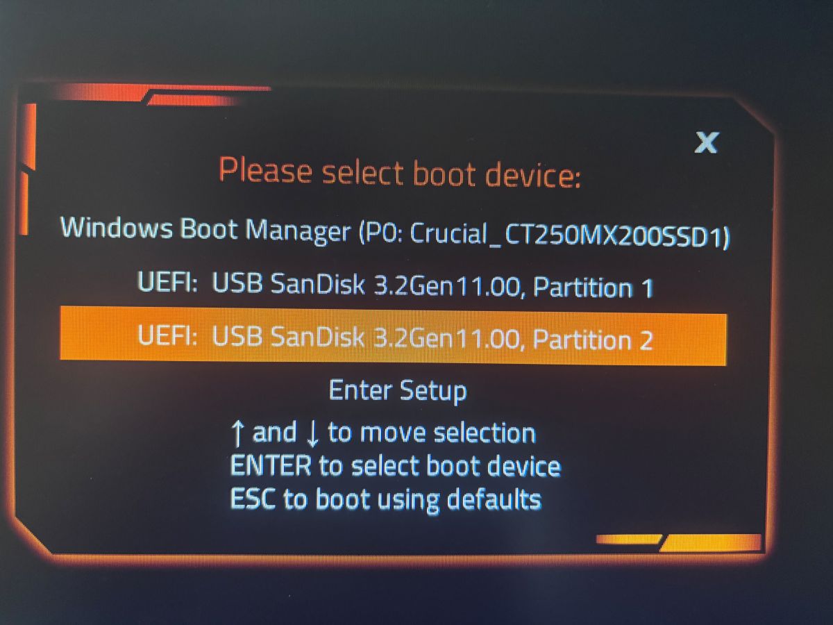 BIOS boot menu with USB drive selected